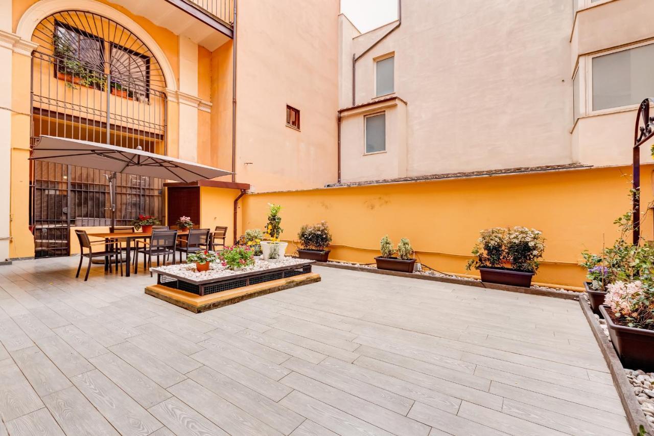 Spanish Garden Rome Bagian luar foto