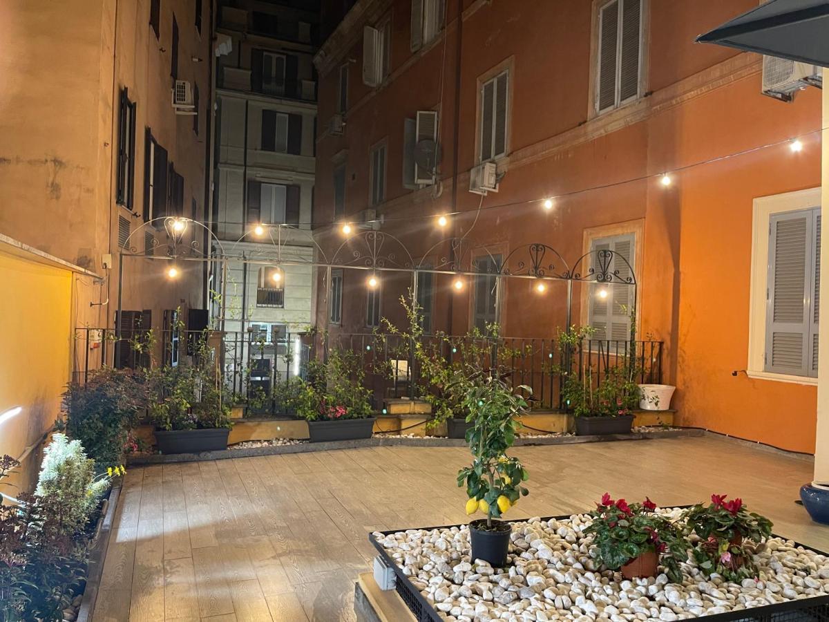 Spanish Garden Rome Bagian luar foto